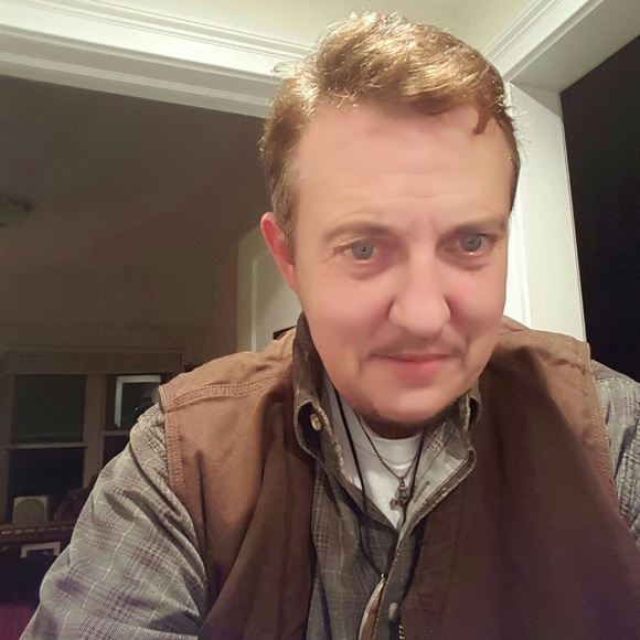 Meet your Posher, Trace - Picture 2 of 2